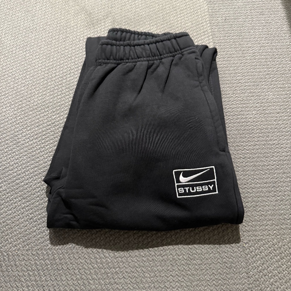 Nike x Stussy FW25 Sweatpants – Black | Limited Edition Collab